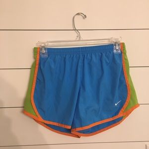Girl’s Nike tempo shorts